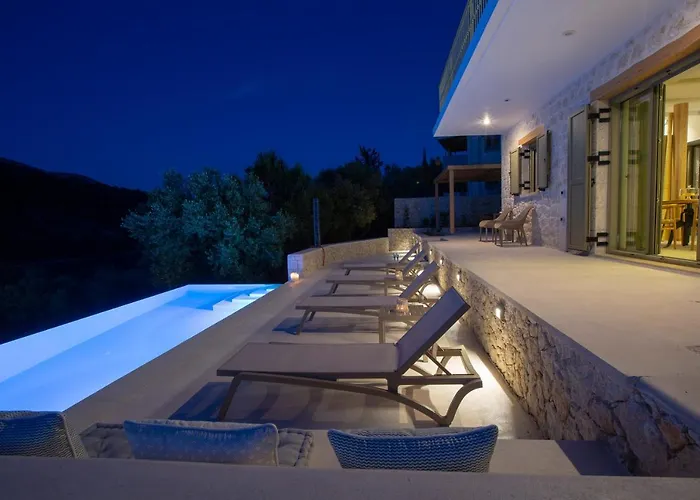 Olea-brand New Luxury Vilă